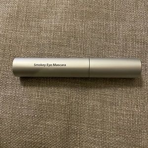 Brand new Bobbi brown Smokey eye mascara